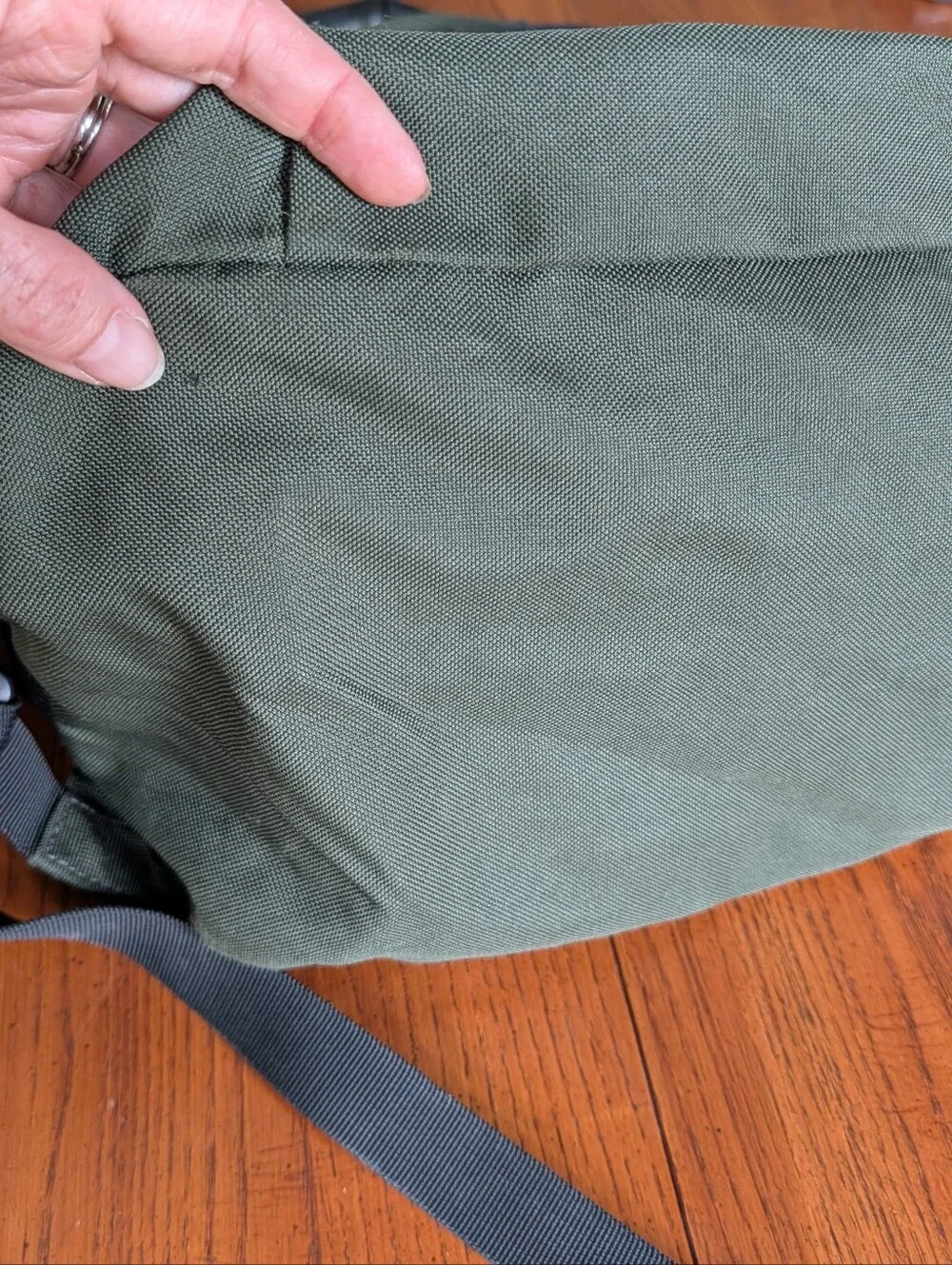 Lands' End Backpack Green Laptop School Travel Hiking Book Bag Gently Loved